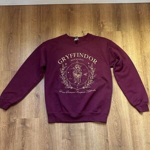 Harry Potter Gryffindor Women’s Maroon Crewneck Sweatshirt Size Small